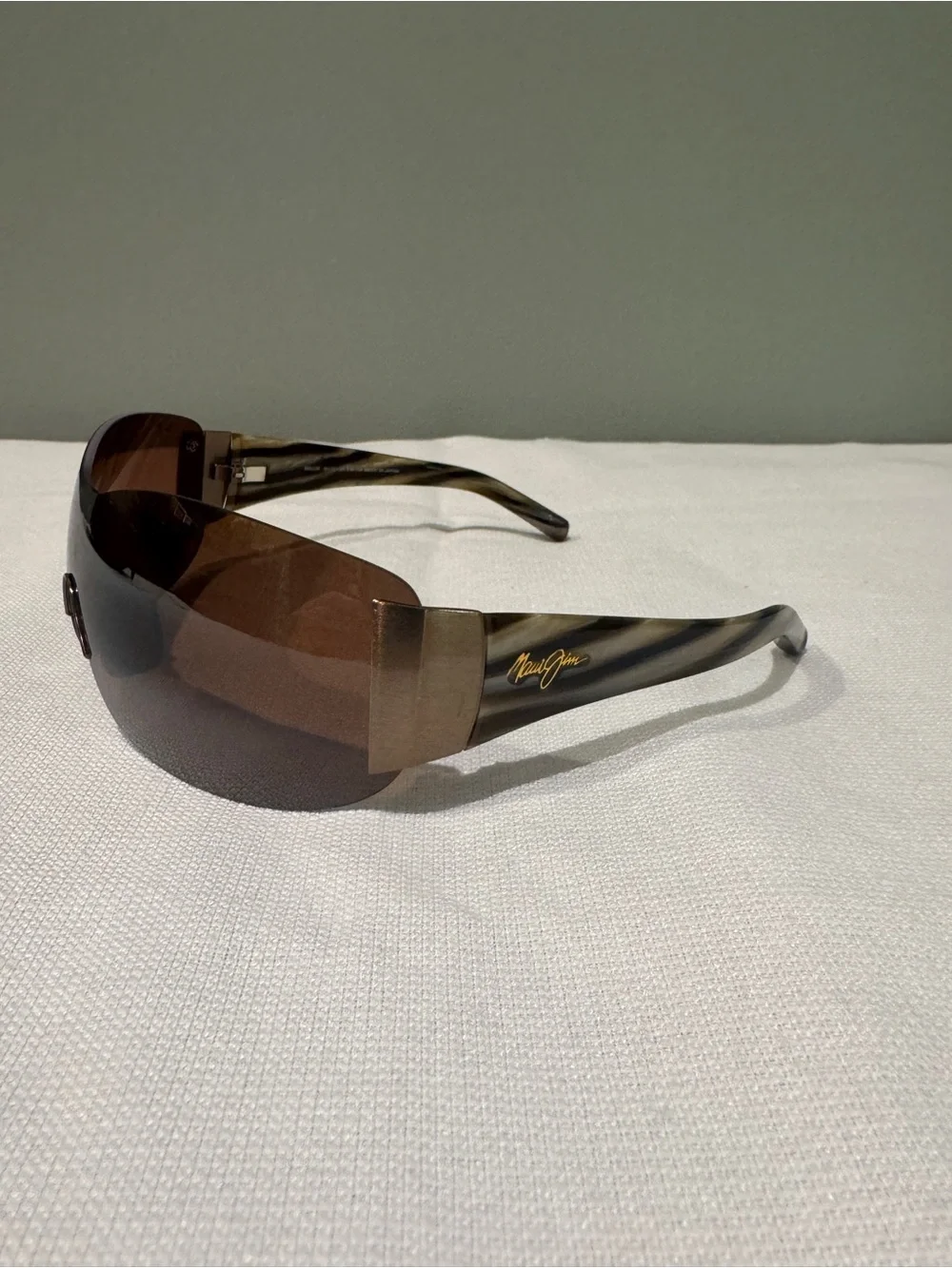 Maui Jim Kula (MJ514-23) Polarized Shield Sunglasses